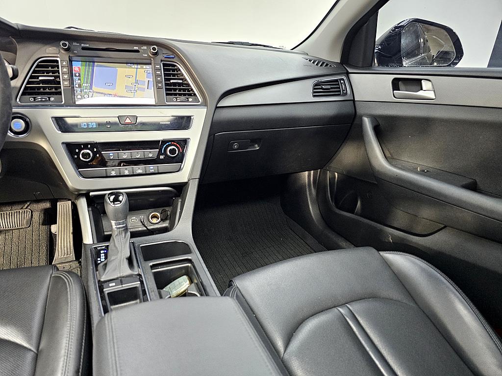 HYUNDAI Sonata - Vista 10