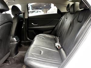 HYUNDAI Avante - Vista 12