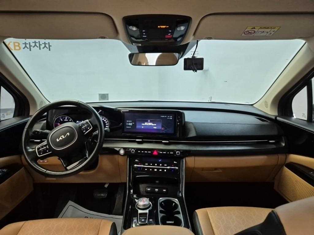 KIA Carnival - Vista 7