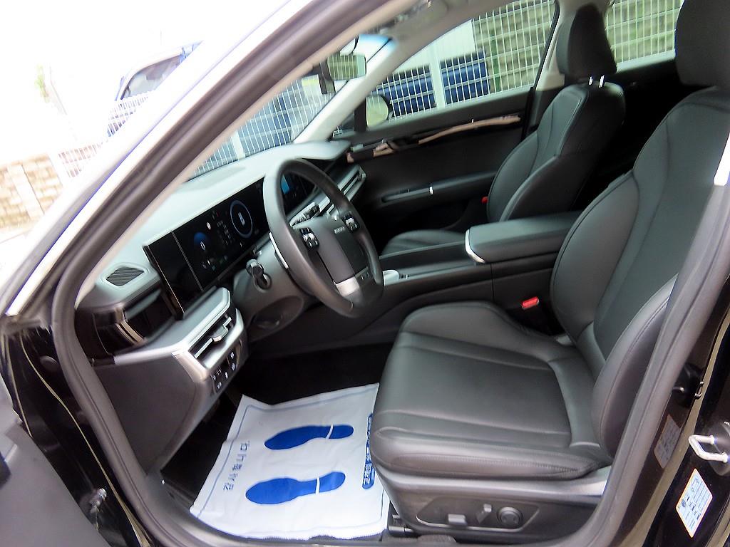 HYUNDAI Grandeur - Vista 5