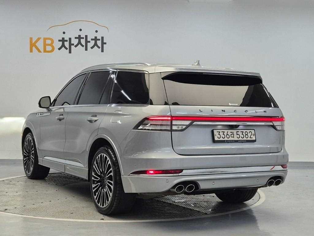 Lincoln Aviator - Vista 2