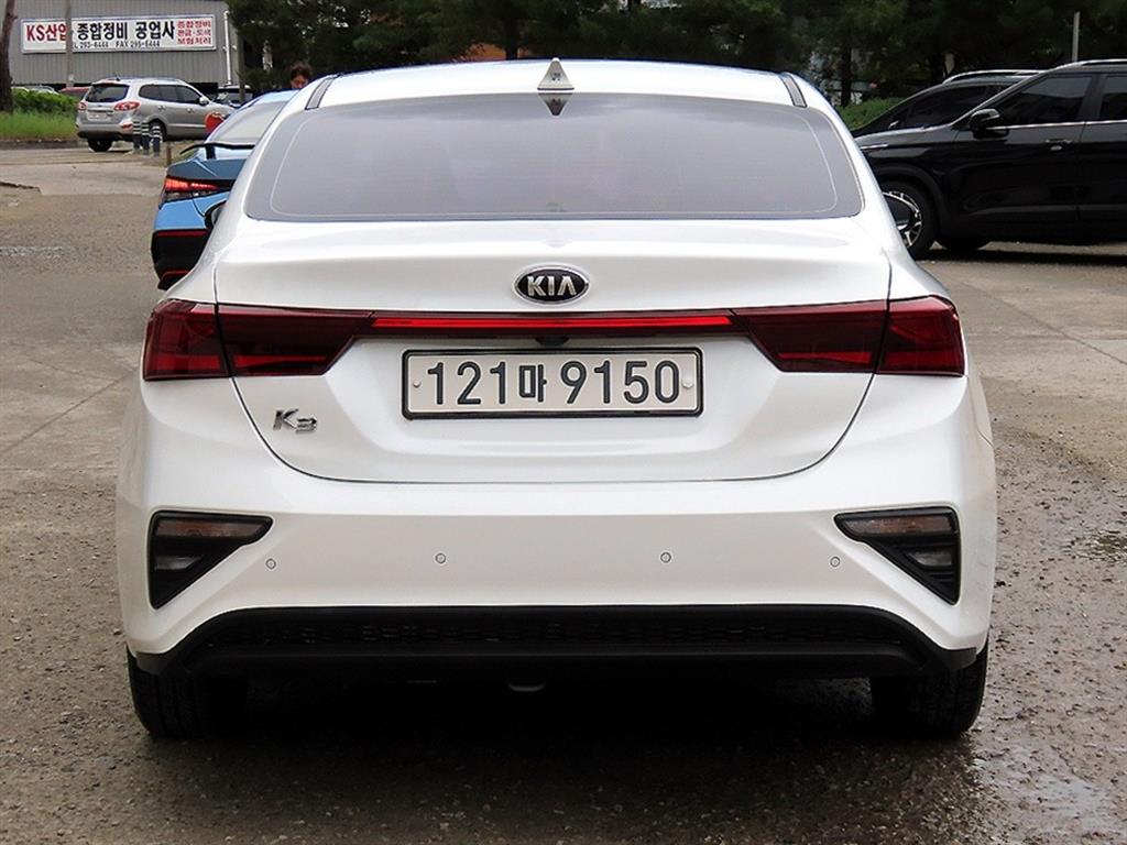 KIA K3 - Vista 4