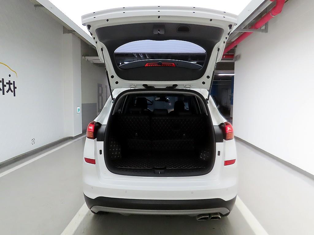 HYUNDAI Tucson - Vista 5