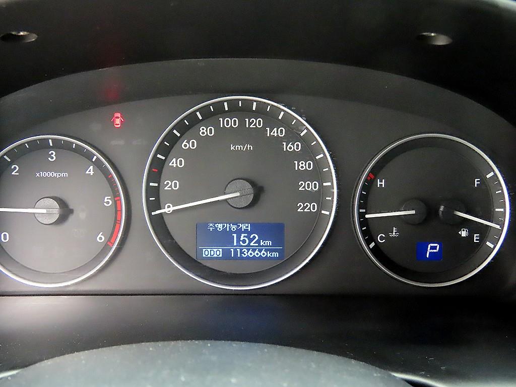 HYUNDAI Starex - Vista 10