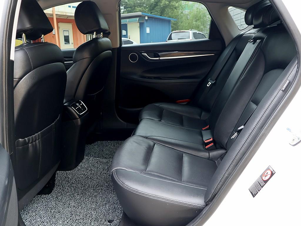 HYUNDAI Grandeur 2017 Blanco - Importación desde Corea - HF Imports Iquique - Foto 12