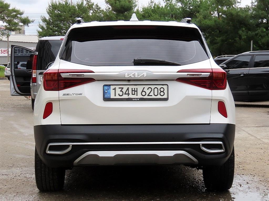 KIA Seltos - Vista 4