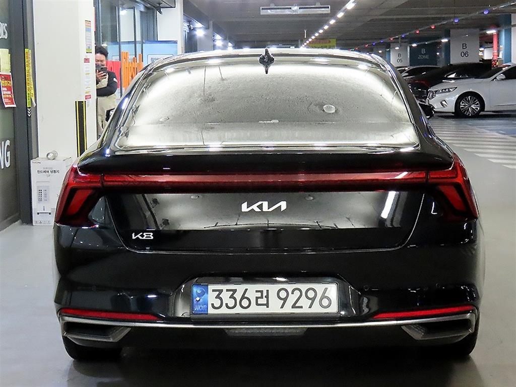 KIA K8 - Vista 5