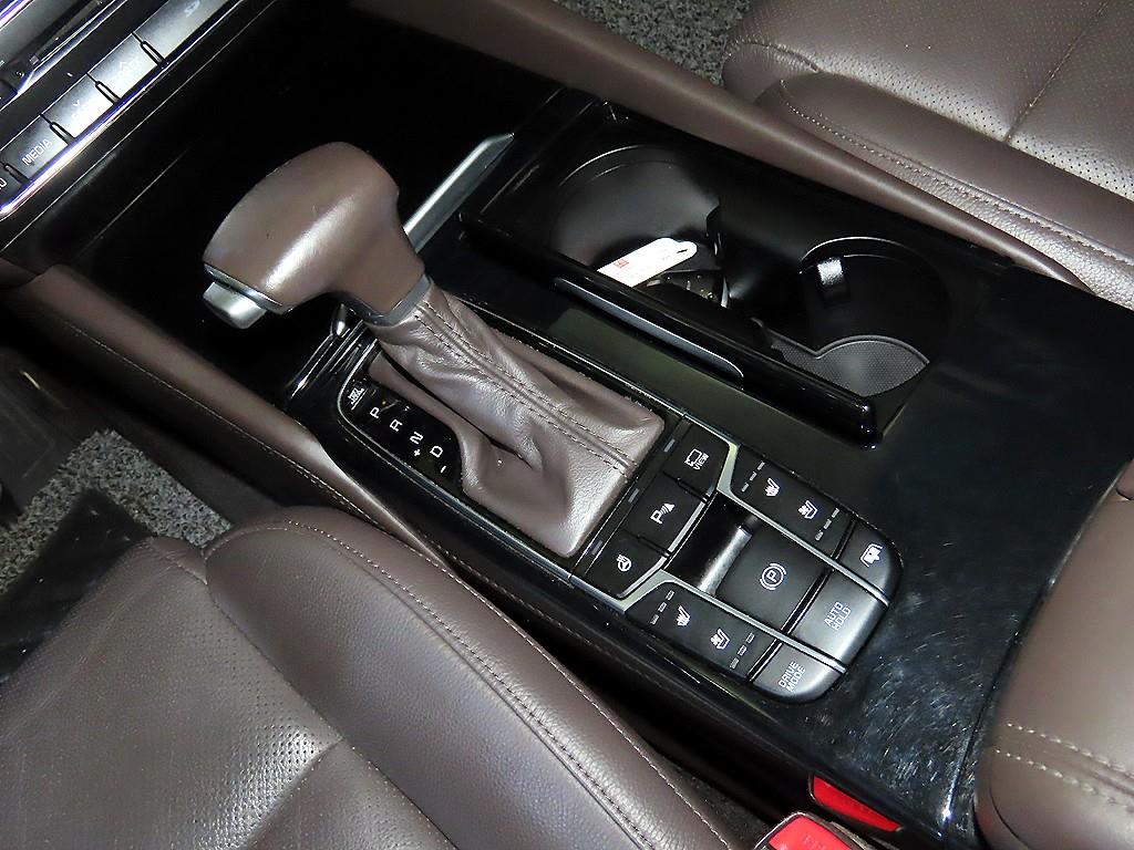 KIA K7 - Vista 12