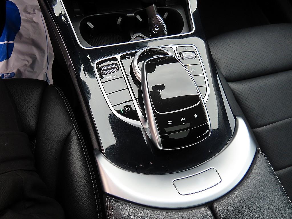 Mercedes Benz C Class - Vista 11