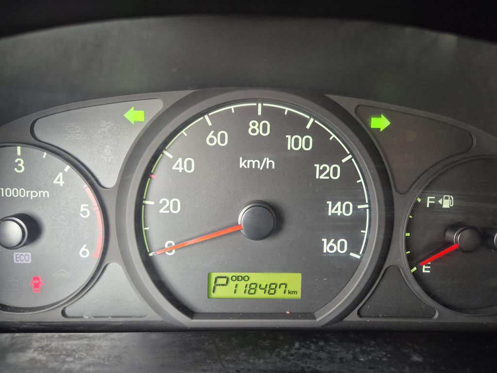 HYUNDAI Starex 2014 Plateado - Importación desde Corea - HF Imports Iquique - Foto 13