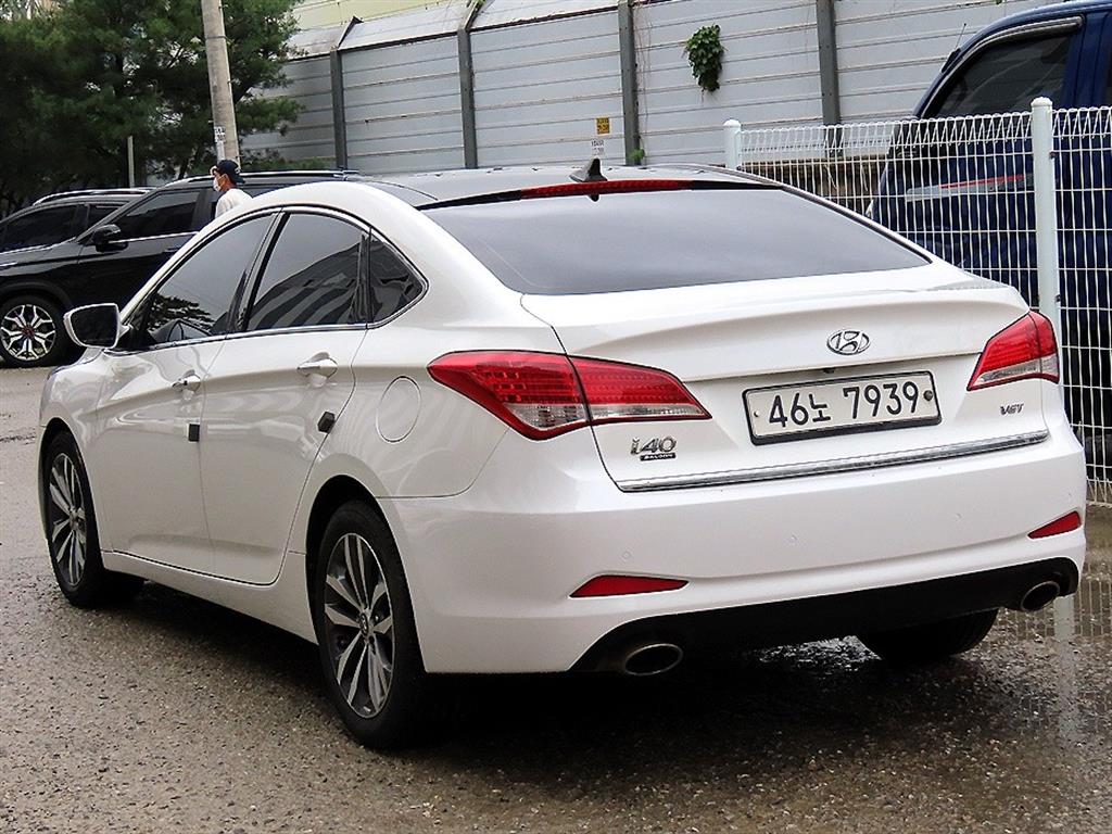 HYUNDAI i40 - Vista 3