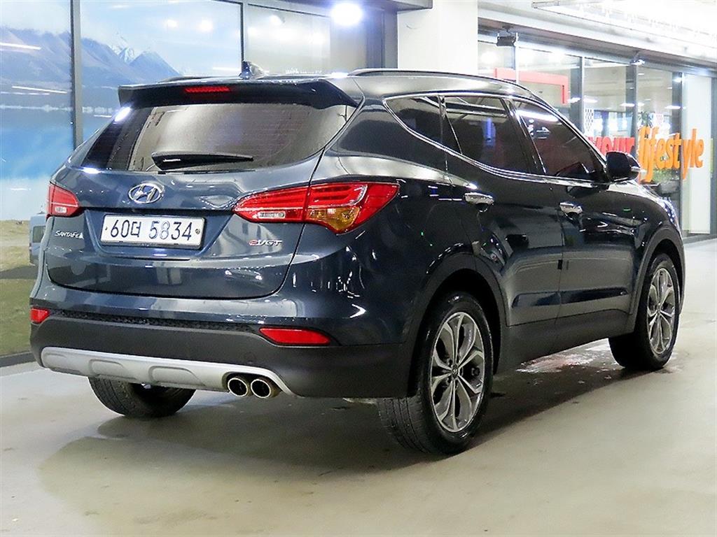 HYUNDAI Santa Fe - Vista 4