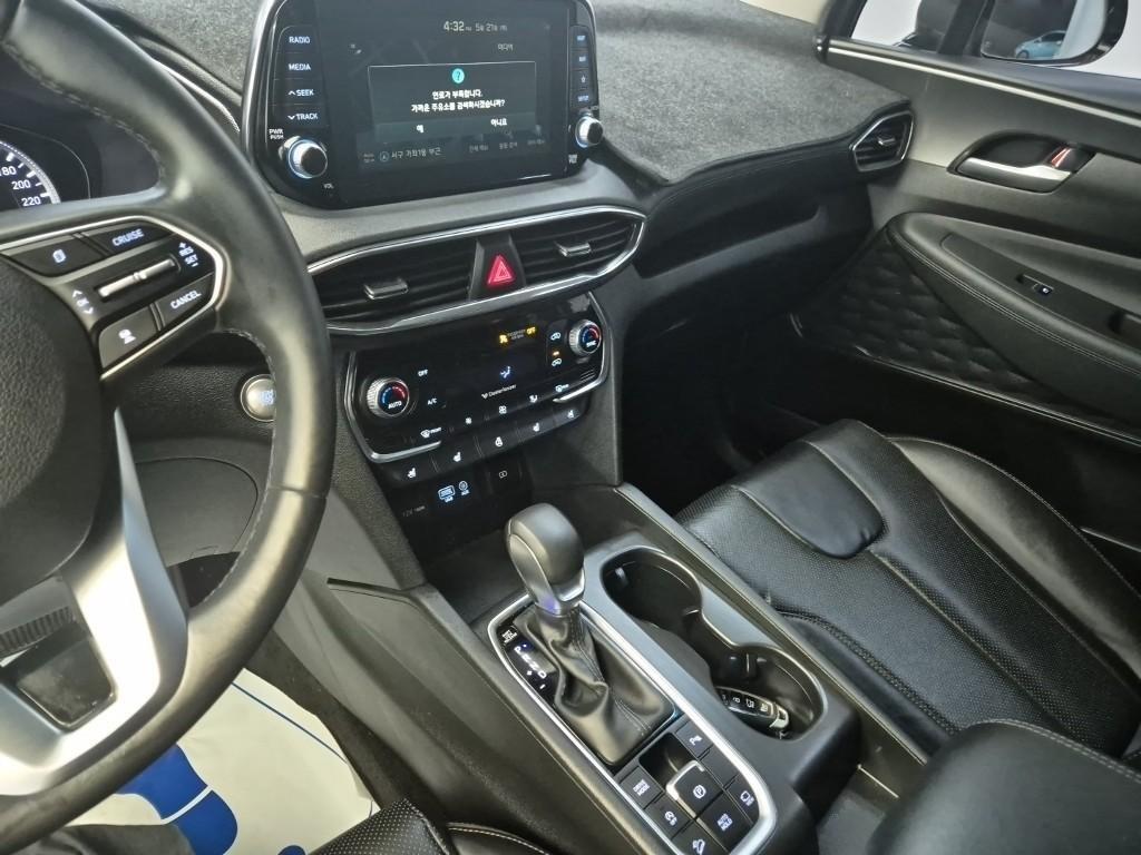 HYUNDAI Santa Fe - Vista 10