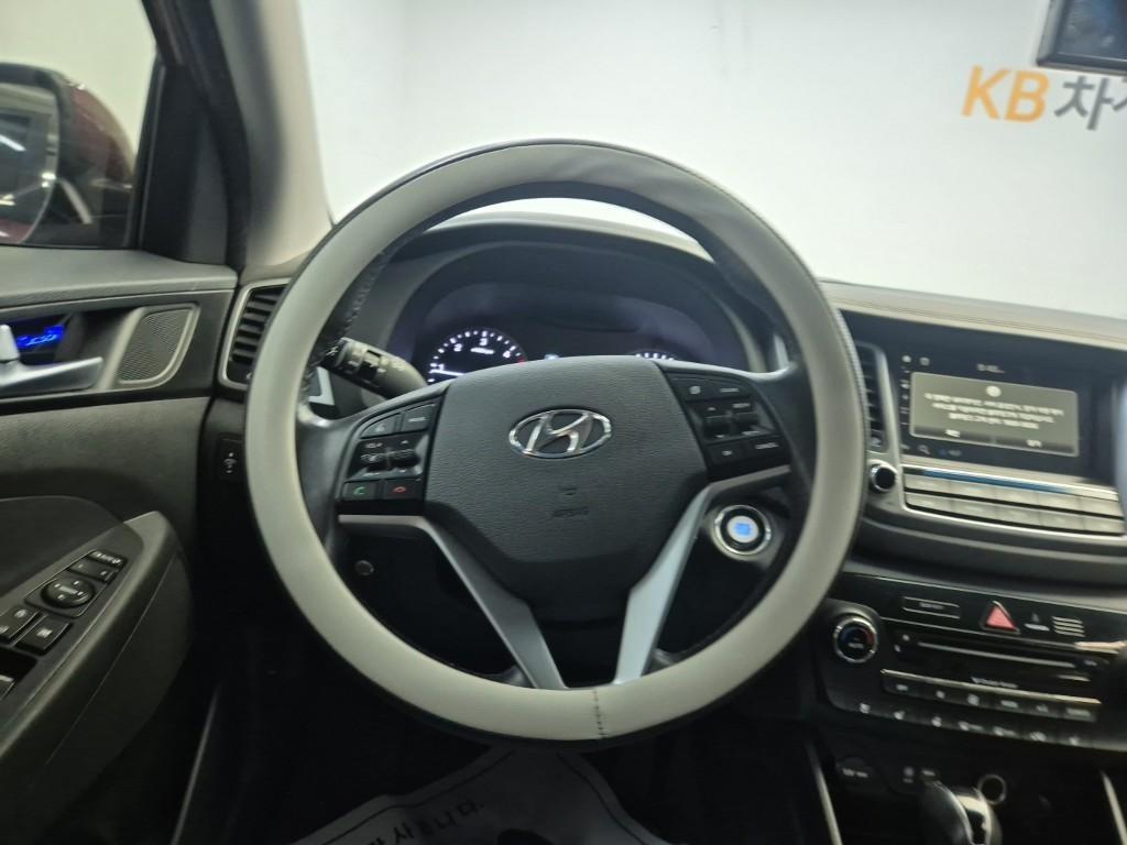 HYUNDAI Tucson - Vista 9