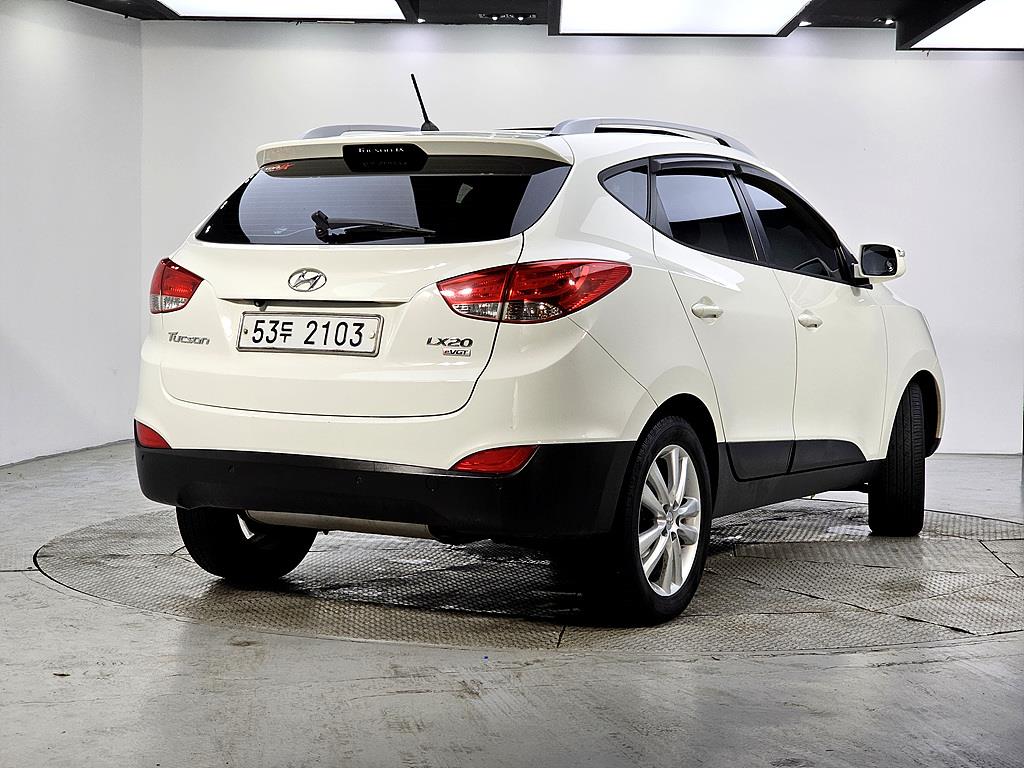 HYUNDAI Tucson - Vista 4