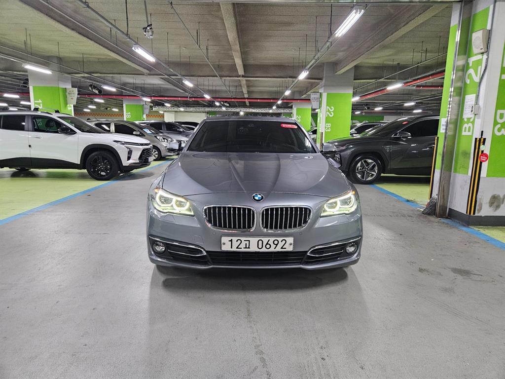 BMW 5 Series - Vista 2