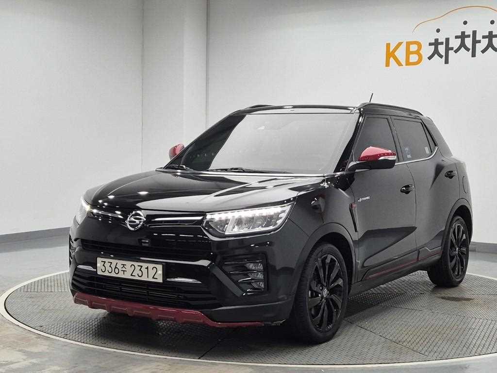 Ssangyong Tivoli 2022 Negro - Importación desde Corea - HF Imports Iquique - Foto 1