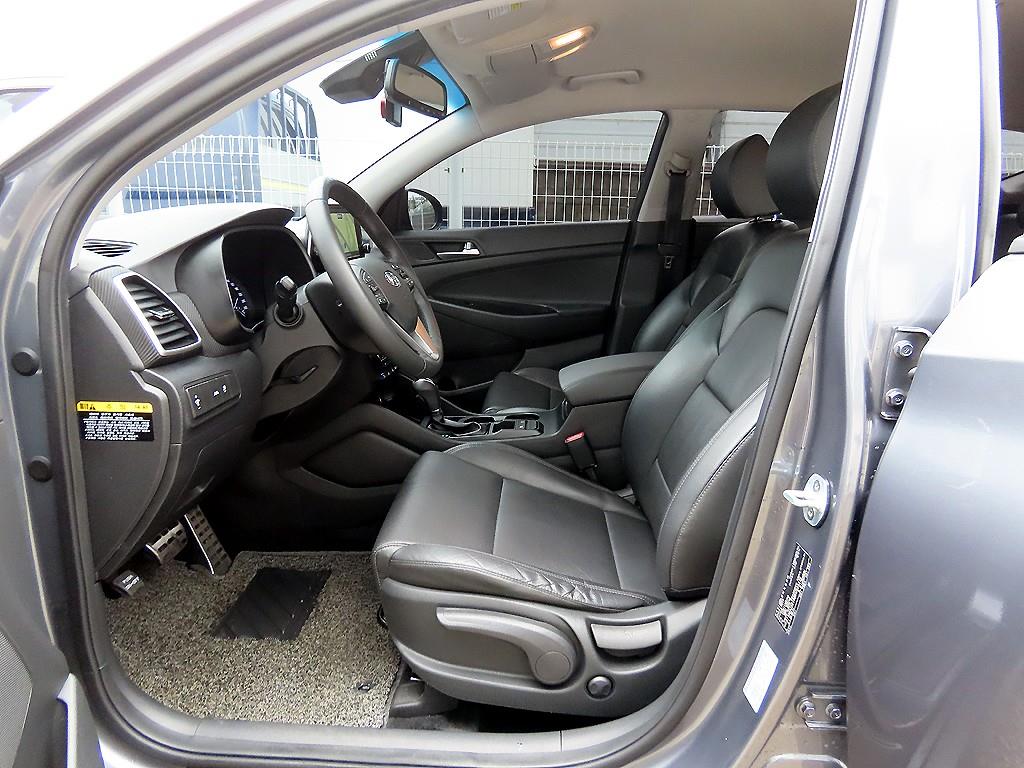 HYUNDAI Tucson - Vista 5
