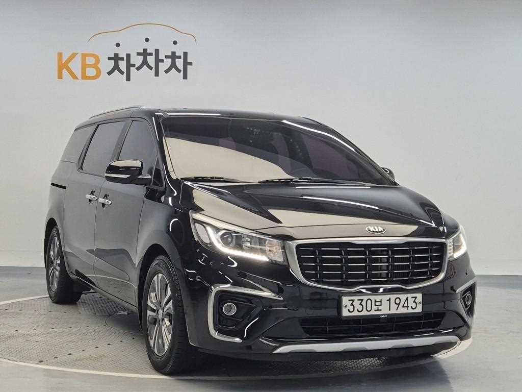 KIA Carnival - Vista 4