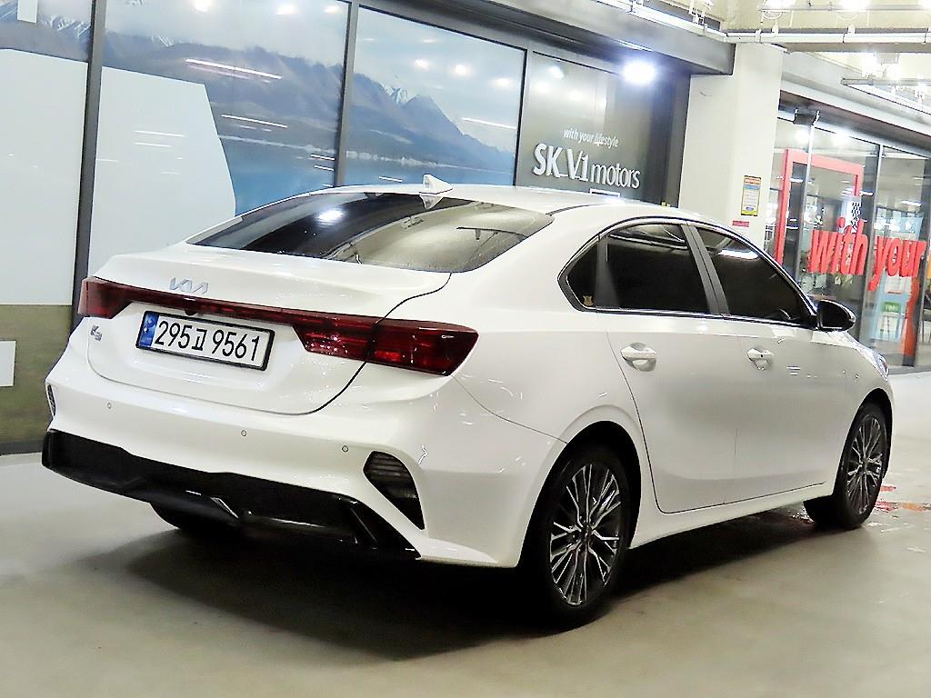 KIA K3 - Vista 4