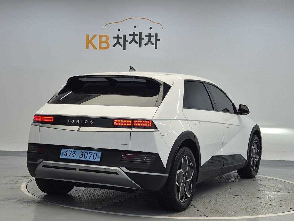 HYUNDAI Ioniq 5 - Vista 3