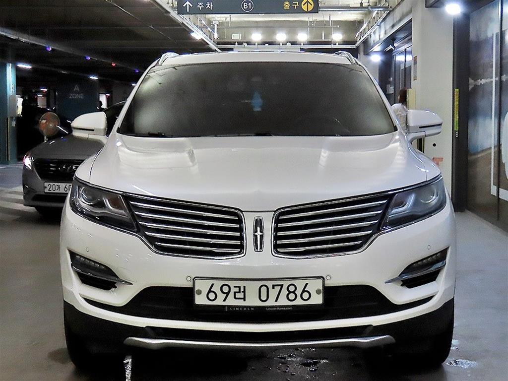 Lincoln MKC - Vista 2