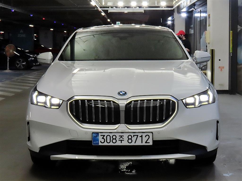 BMW 5 Series - Vista 2