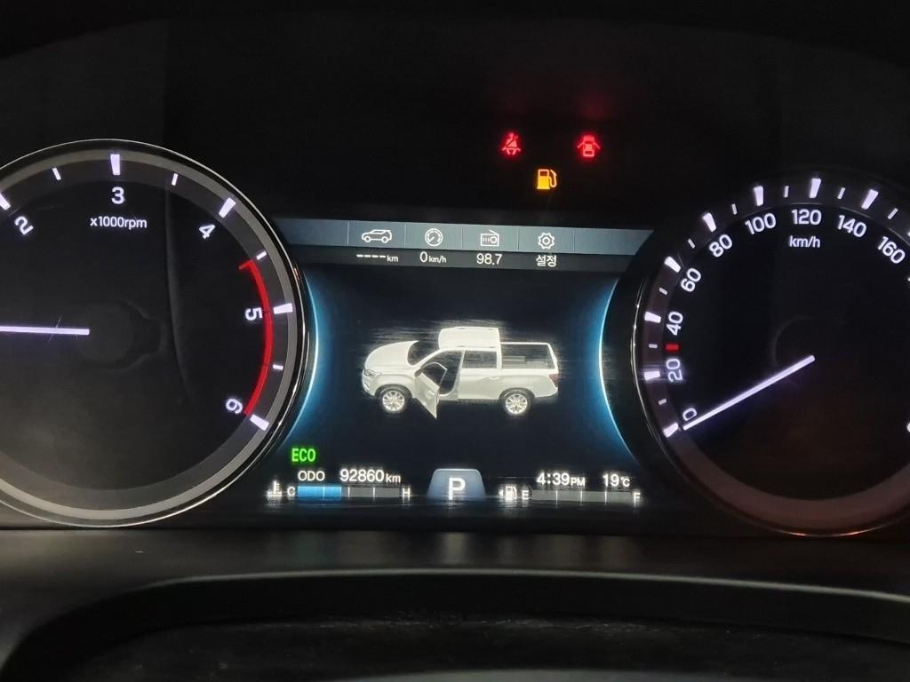 Ssangyong Rexton - Vista 6