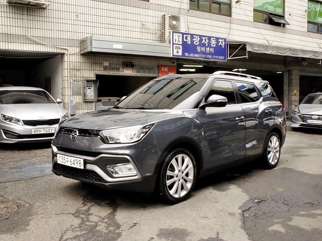 Ssangyong Tivoli - Vista 3