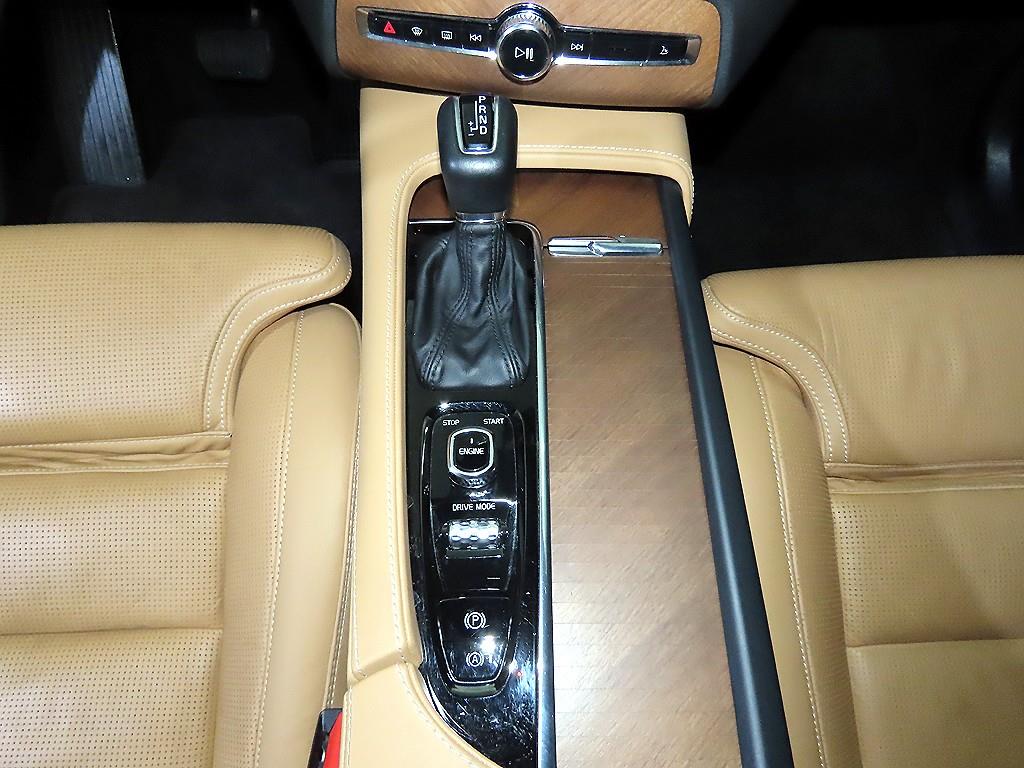 Volvo XC90 - Vista 12