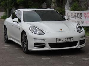 Porsche Panamera - Vista 4