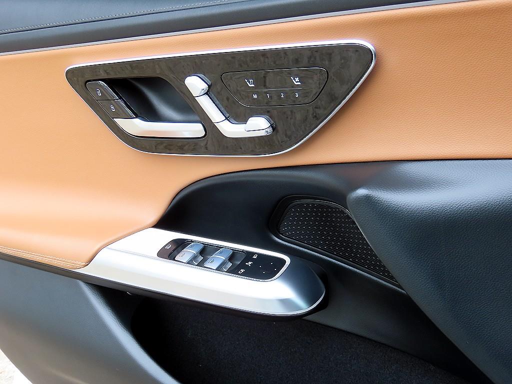 Mercedes Benz E class - Vista 11