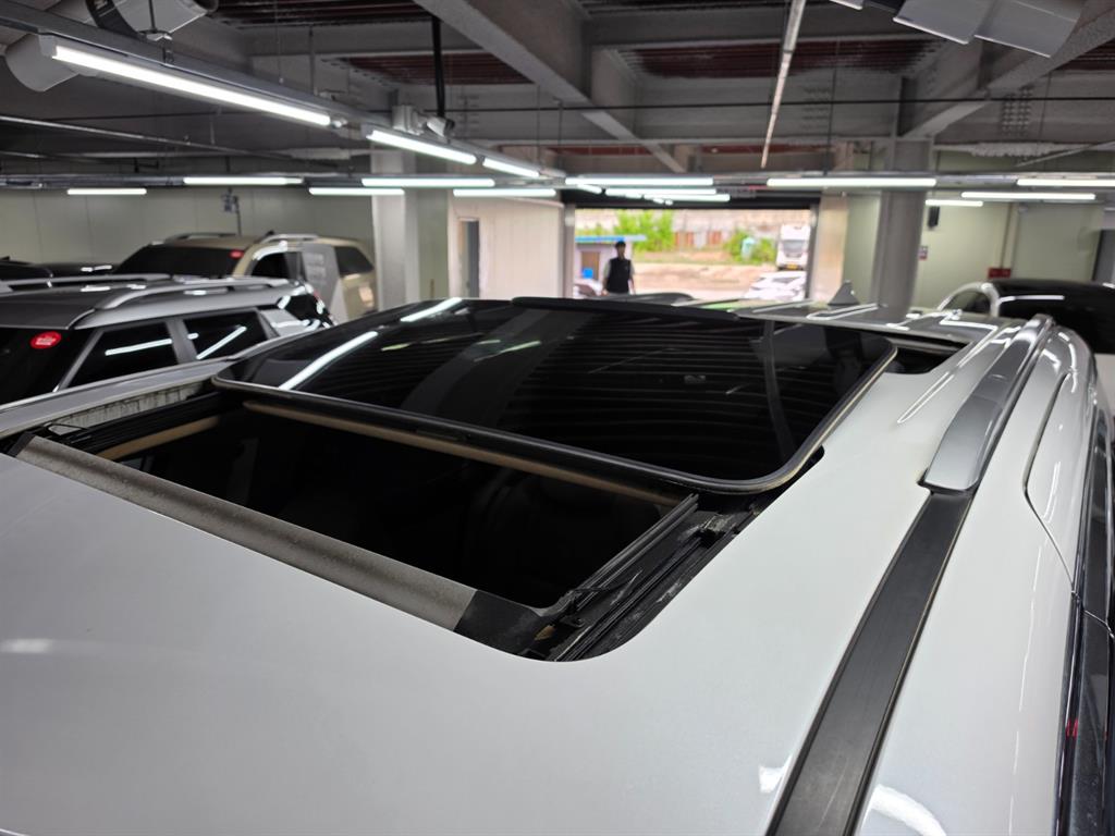 KIA Carnival - Vista 5