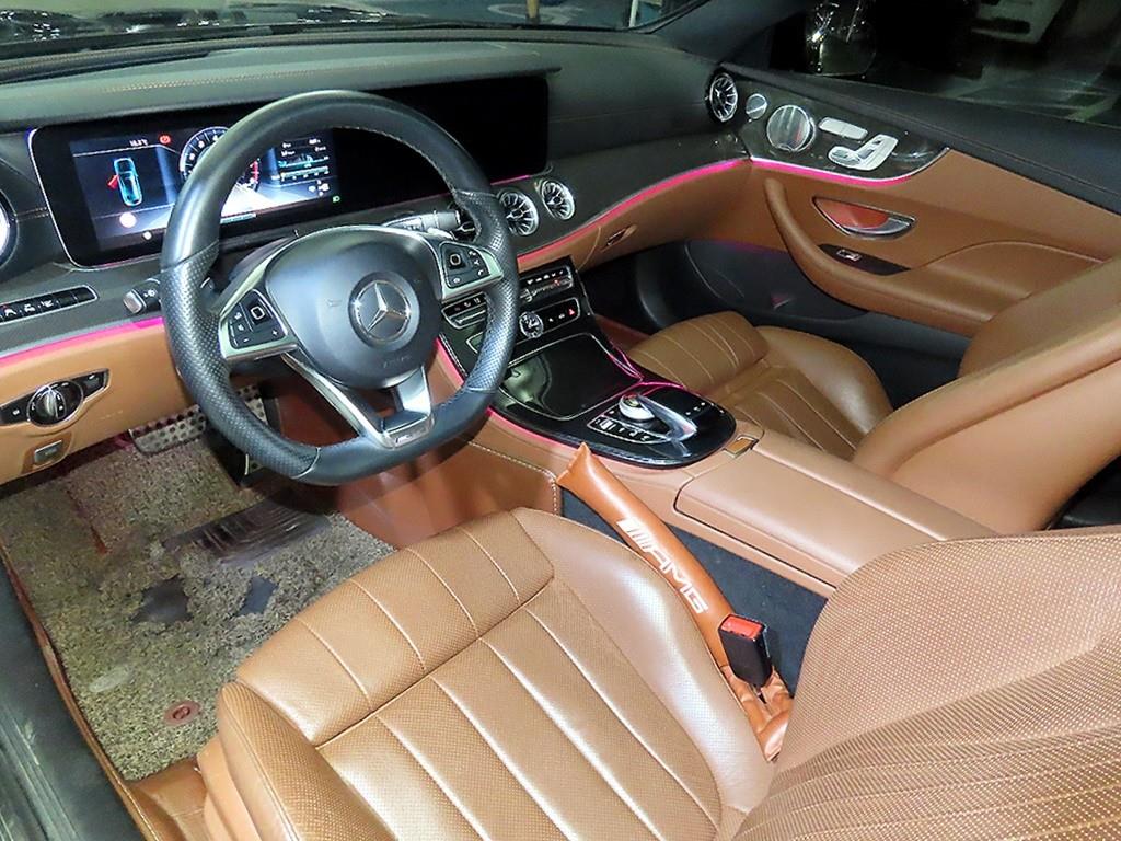Mercedes Benz E class - Vista 10