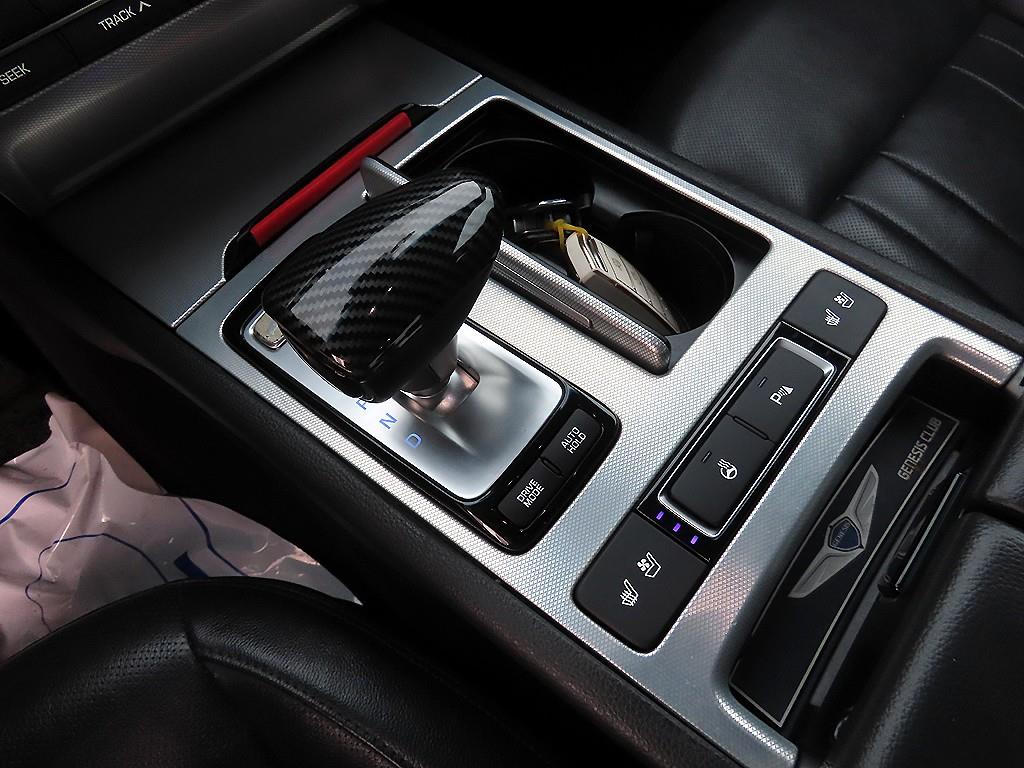 Genesis G80 - Vista 10