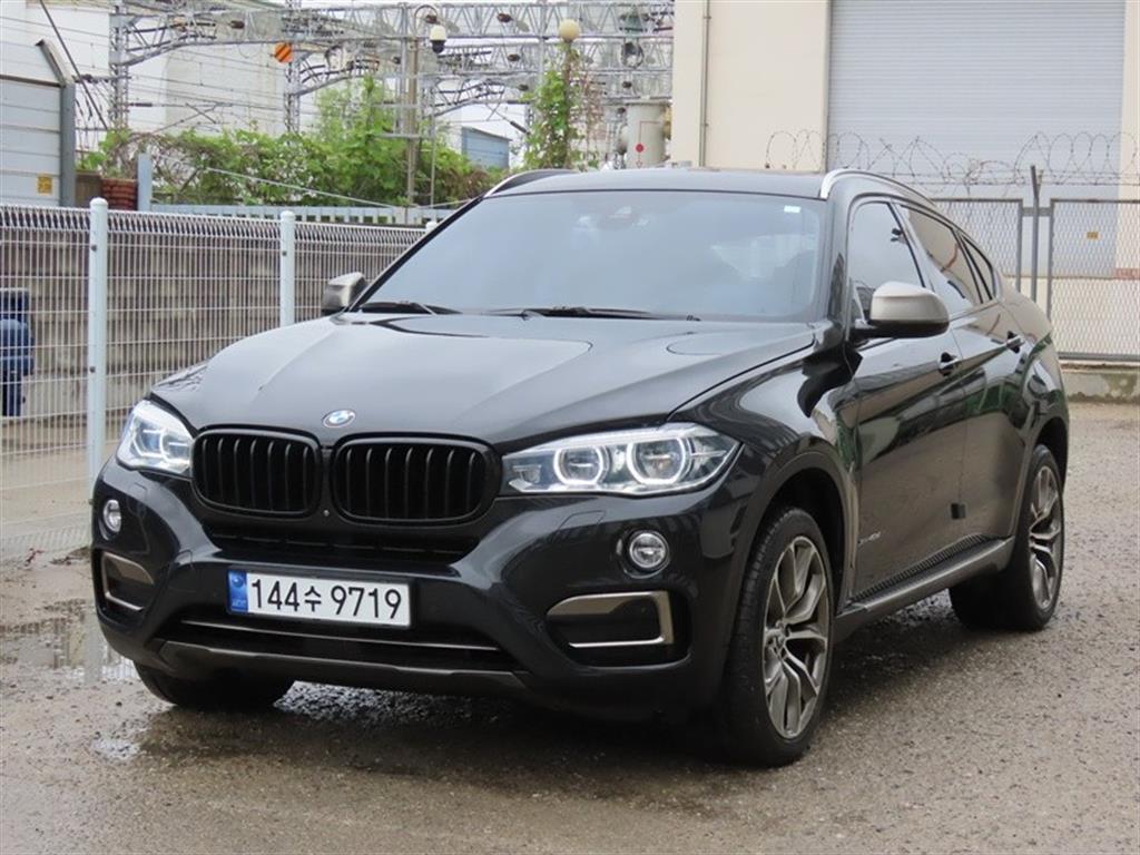 BMW X6 - Vista 3