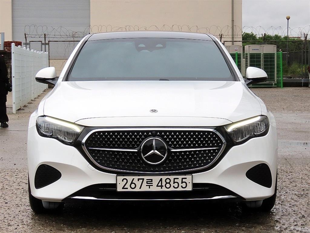Mercedes Benz E class 2024 Blanco - Importación desde Corea - HF Imports Iquique - Foto 1