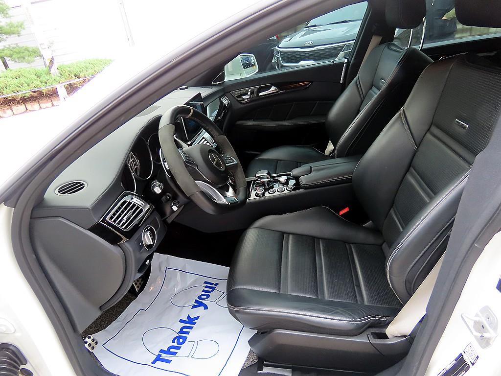 Mercedes Benz CLS Class - Vista 5