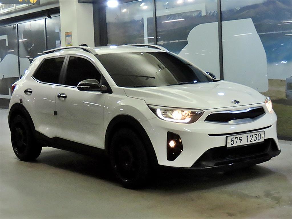 KIA Stonic 2019 Blanco - Importación desde Corea - HF Imports Iquique - Foto 1