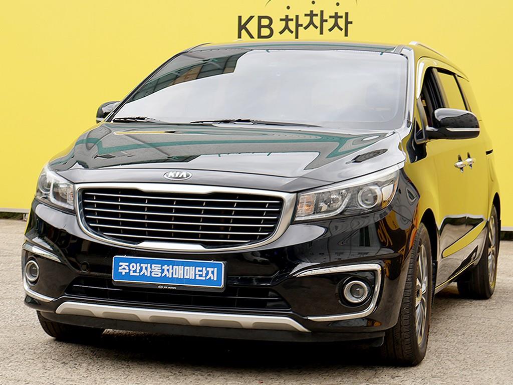KIA Carnival - Vista 3