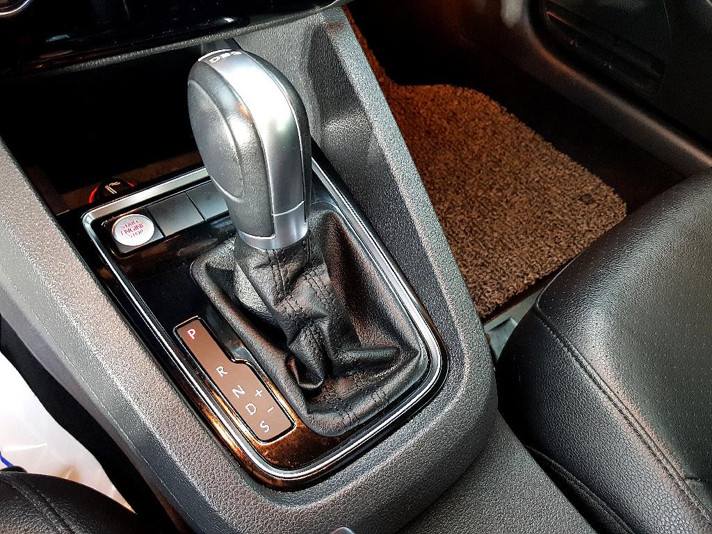 Volkswagen Jetta 2016 Blanco - Importación desde Corea - HF Imports Iquique - Foto 13