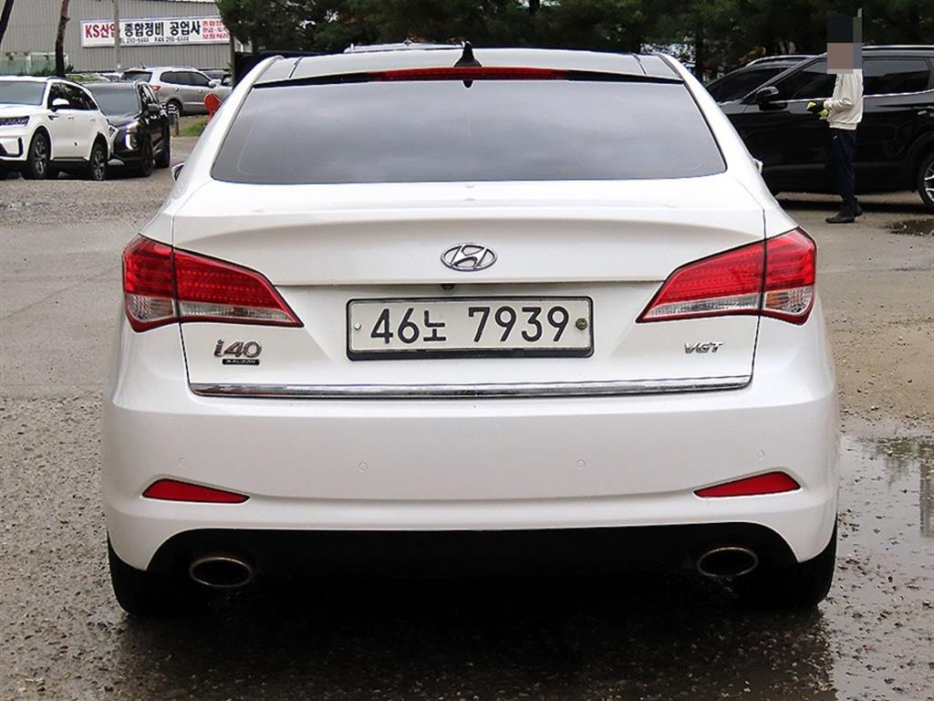 HYUNDAI i40 - Vista 4