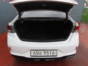 HYUNDAI Sonata - Vista 10