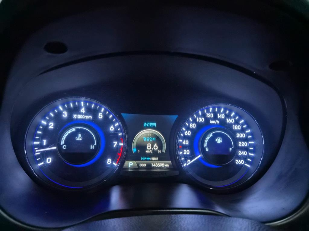 HYUNDAI Grandeur - Vista 7
