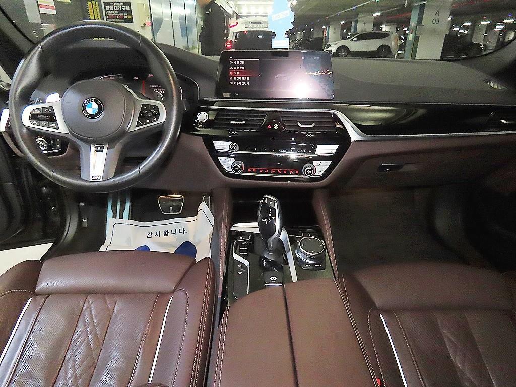 BMW 5 Series - Vista 10