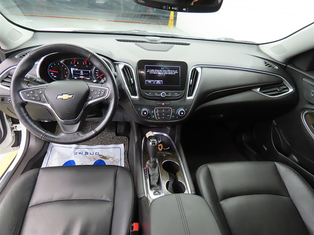 Chevrolet Malibu - Vista 7