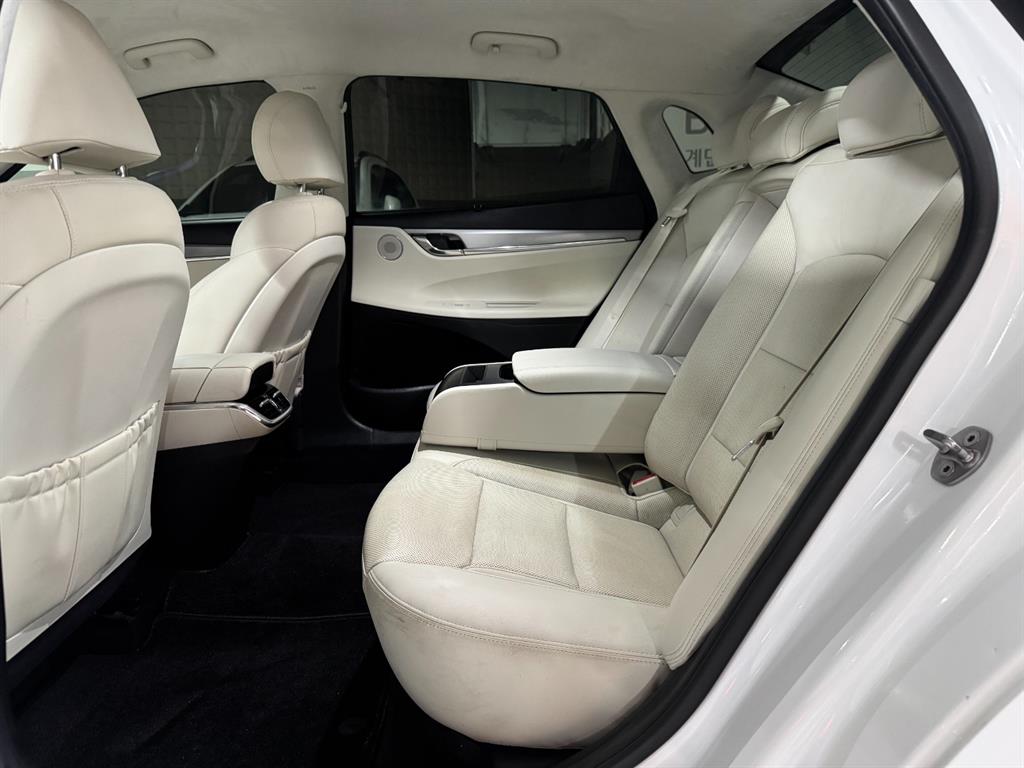 HYUNDAI Grandeur - Vista 2