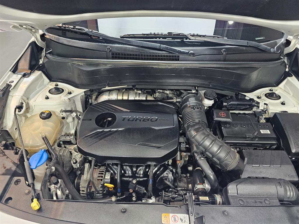 KIA Seltos - Vista 9