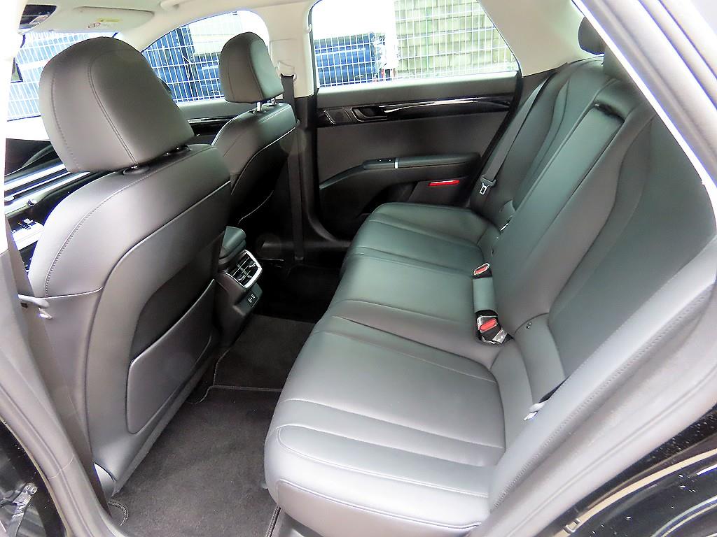 HYUNDAI Grandeur - Vista 6