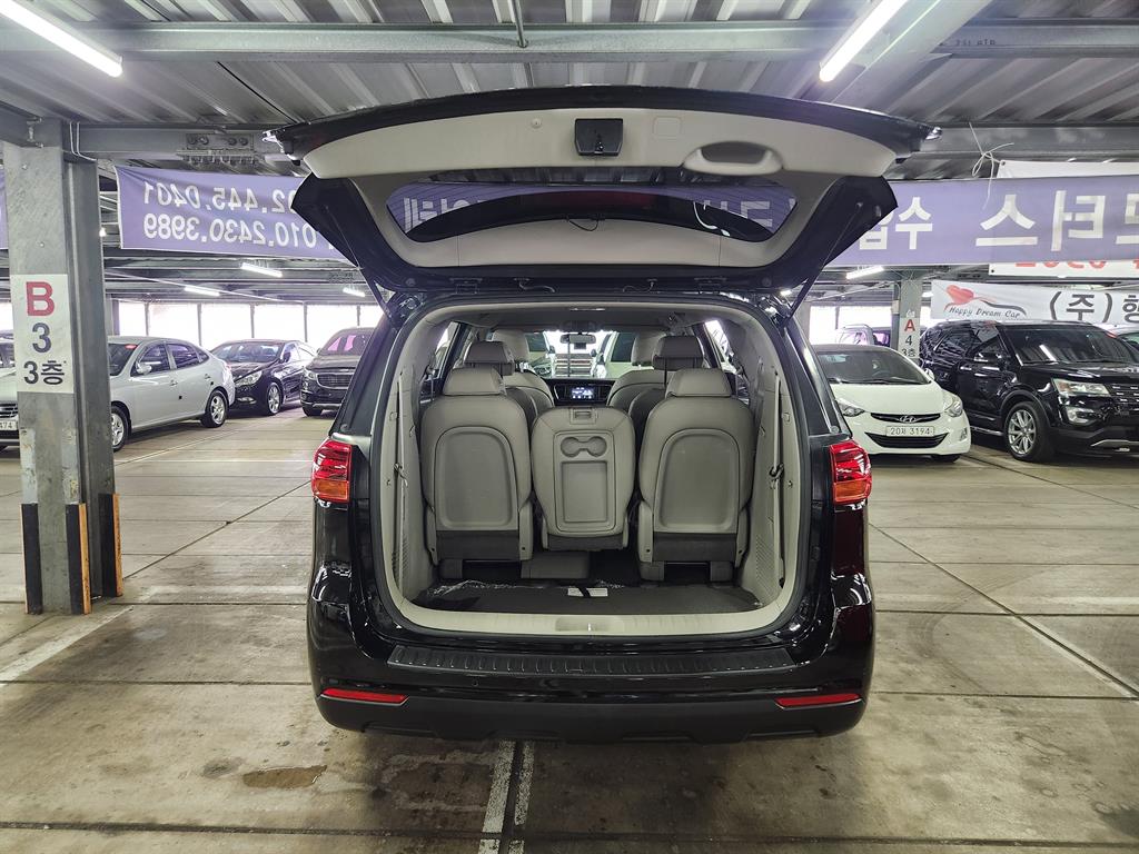 KIA Carnival 2019 Negro - Importación desde Corea - HF Imports Iquique - Foto 18